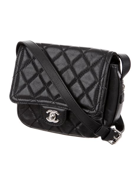 chanel messenger bags.